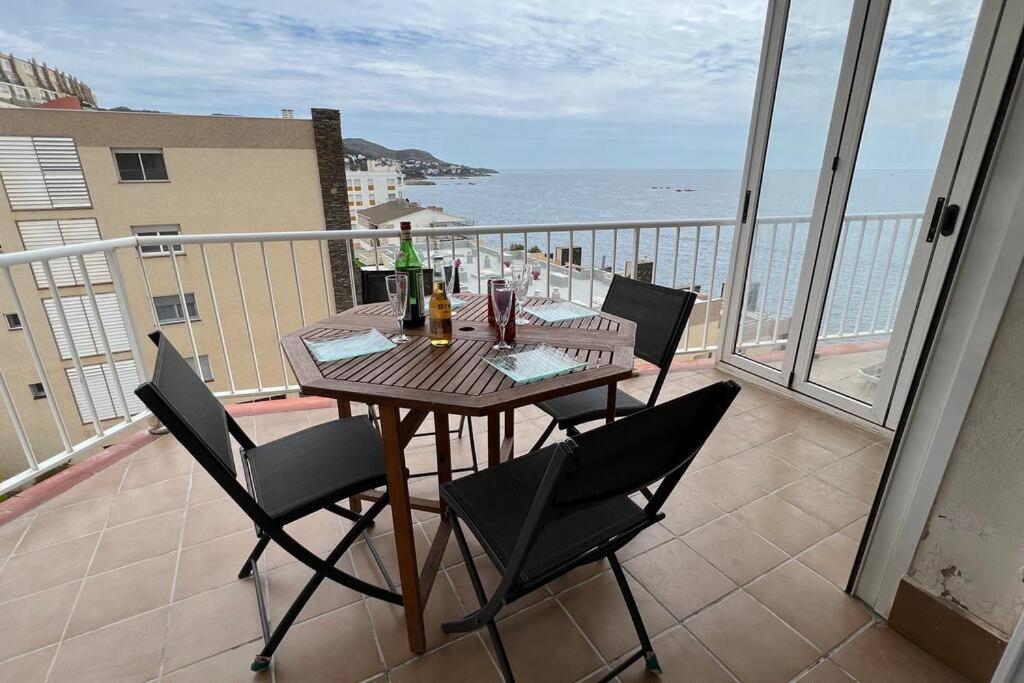 Apartamento Tres Habitaciones Con Vistas Al Mar En Росес Екстер'єр фото